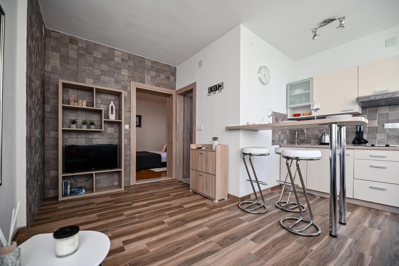 Remi Apartamento Sukošan Exterior foto