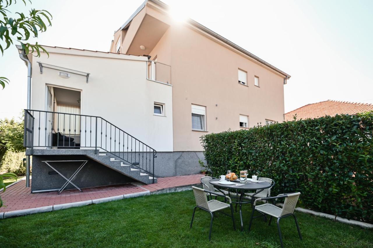 Remi Apartamento Sukošan Exterior foto