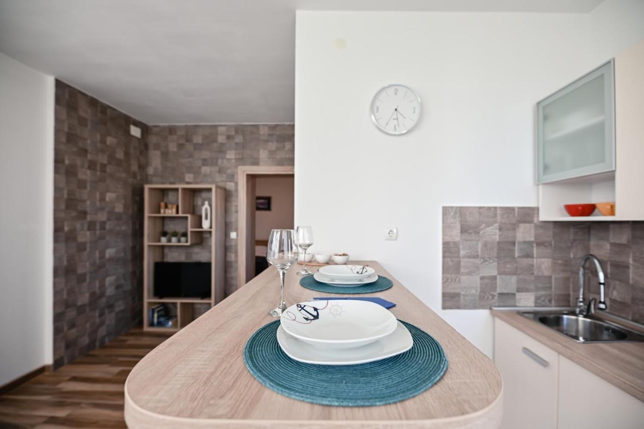 Remi Apartamento Sukošan Exterior foto